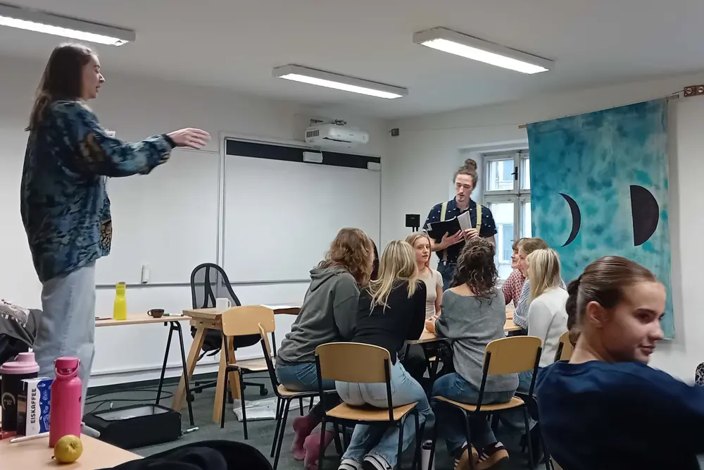 studenti na workshopu