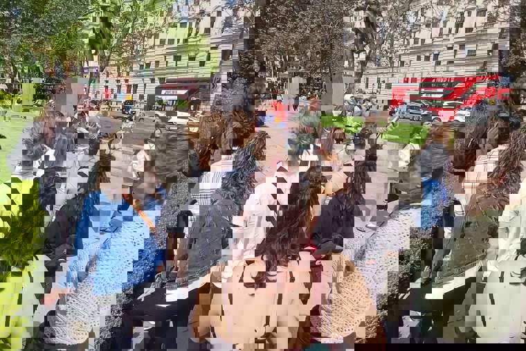 studenti v Londýně