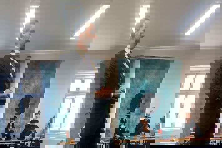 Beseda s advokátem Jakubem Hronem ve 3. ročníku 