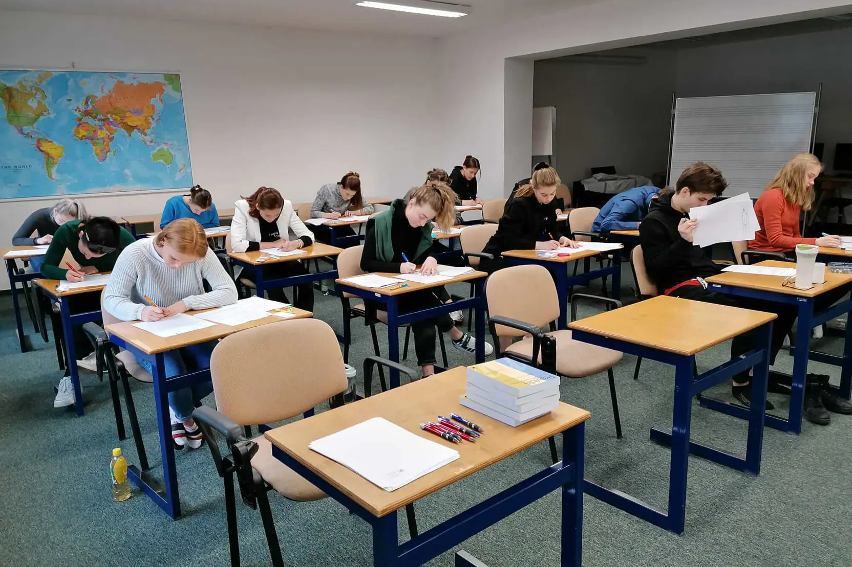 Náhledový obrázek k článku Maturitní zkoušky již začaly