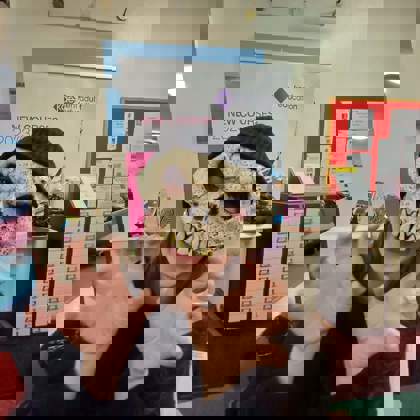 studenti hrají divadlo