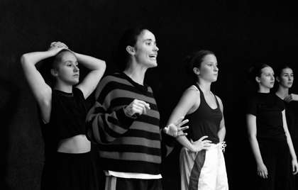 studenti při práci