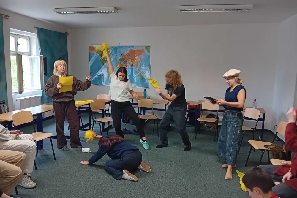 studenti na workshopu