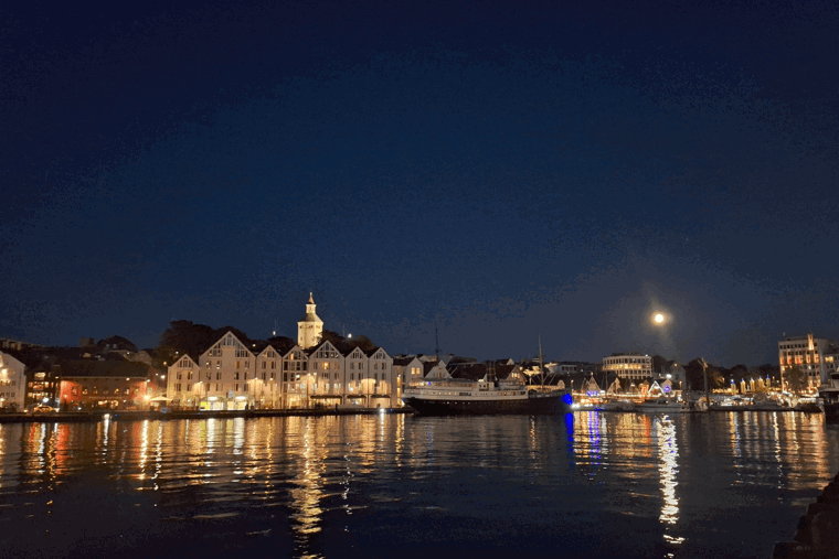 Stavanger v noci