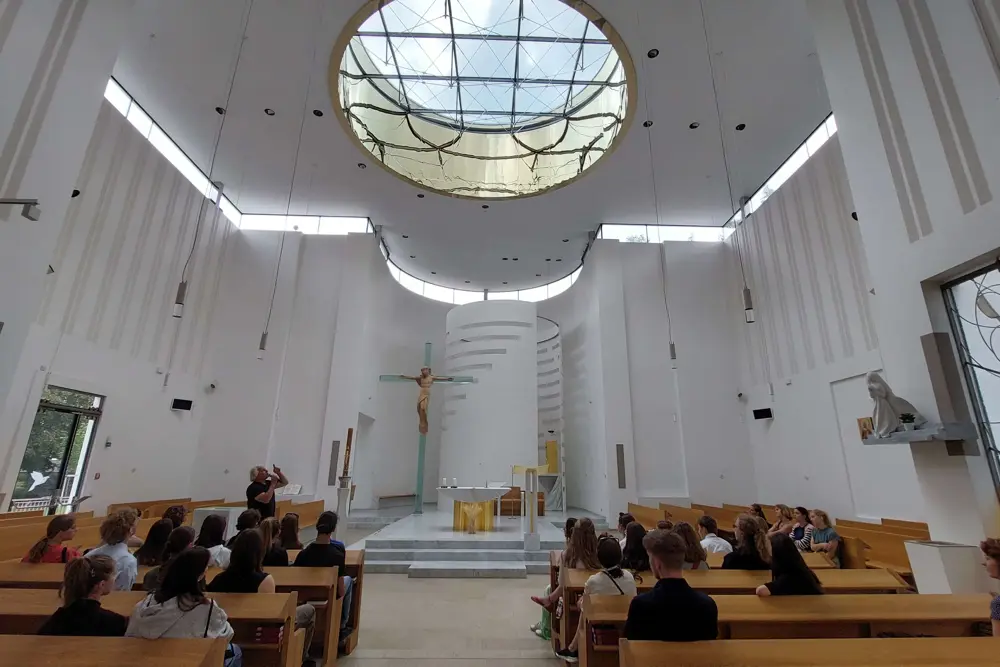 interiér kostela