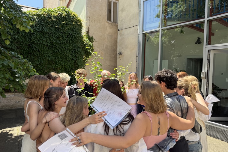 předávání maturitních vysvědčení