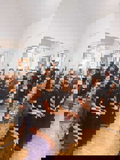 Společná fotka při hodině flamenca