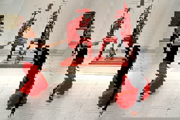 studenti tančí v Národní galerii