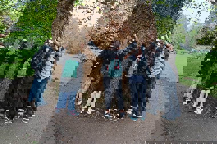 studenti v Canterbury