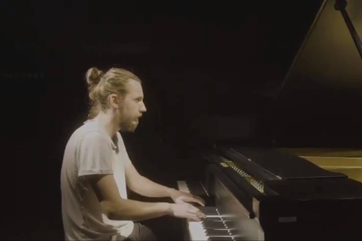 Chalupski - Lullaby (live session from Duncan)