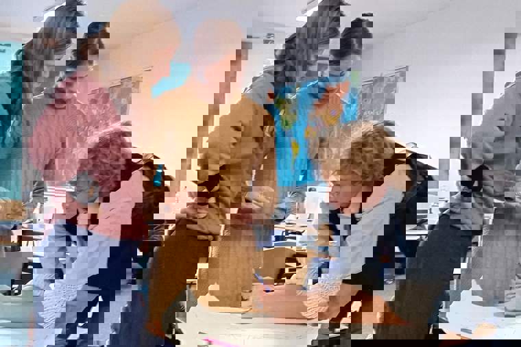 Studenti na workshopu