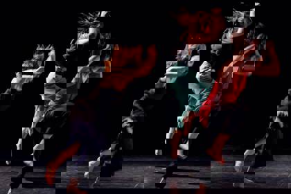 tanečníci při představení