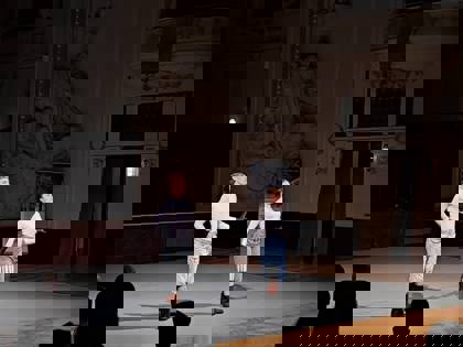 studenti tančí na Zlaté Praze