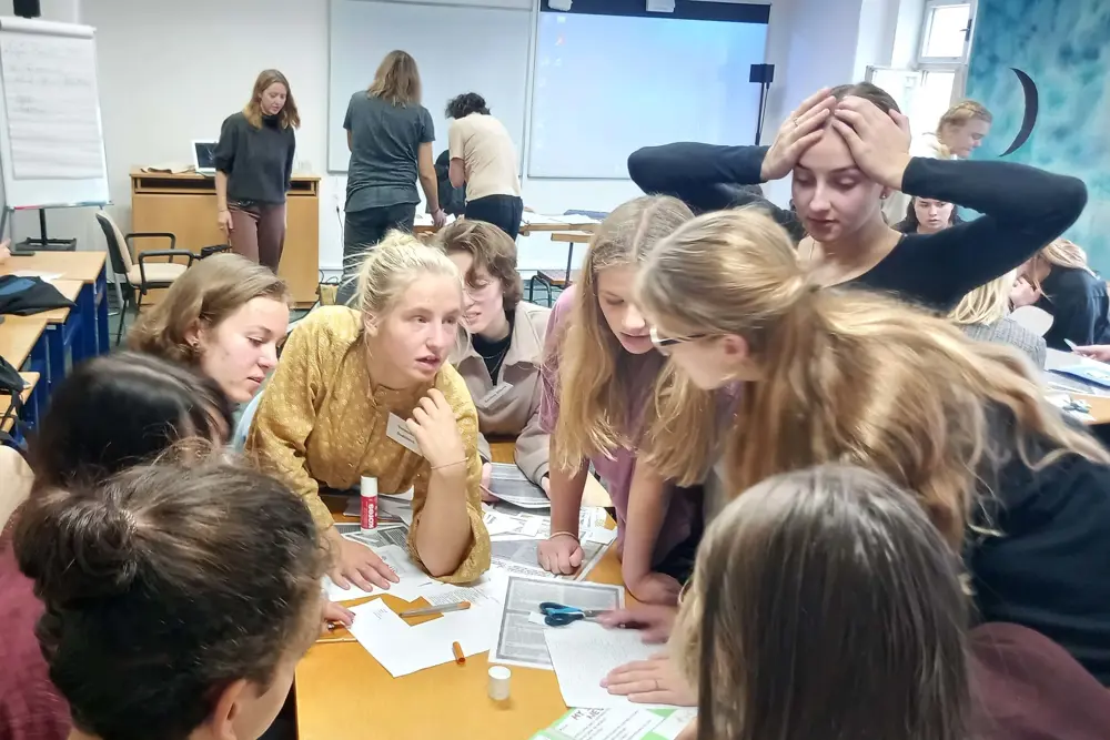 studenti na workshopu