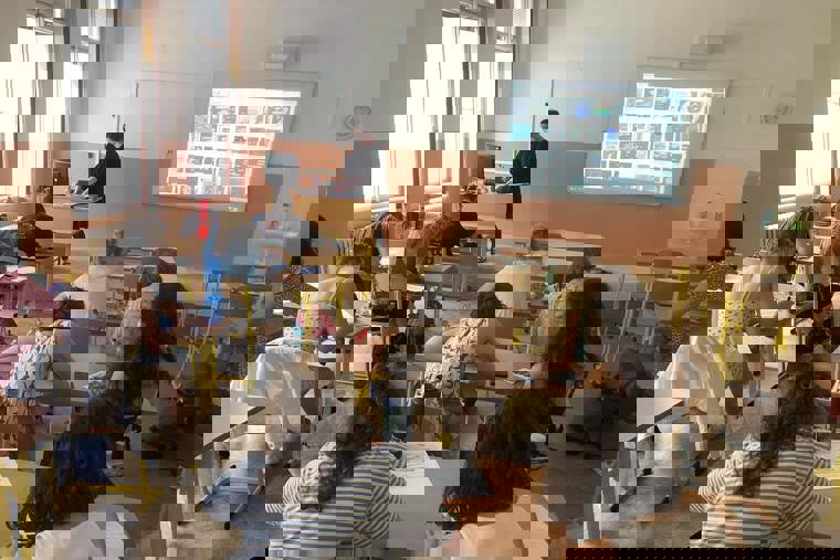 Studenti na workshopu