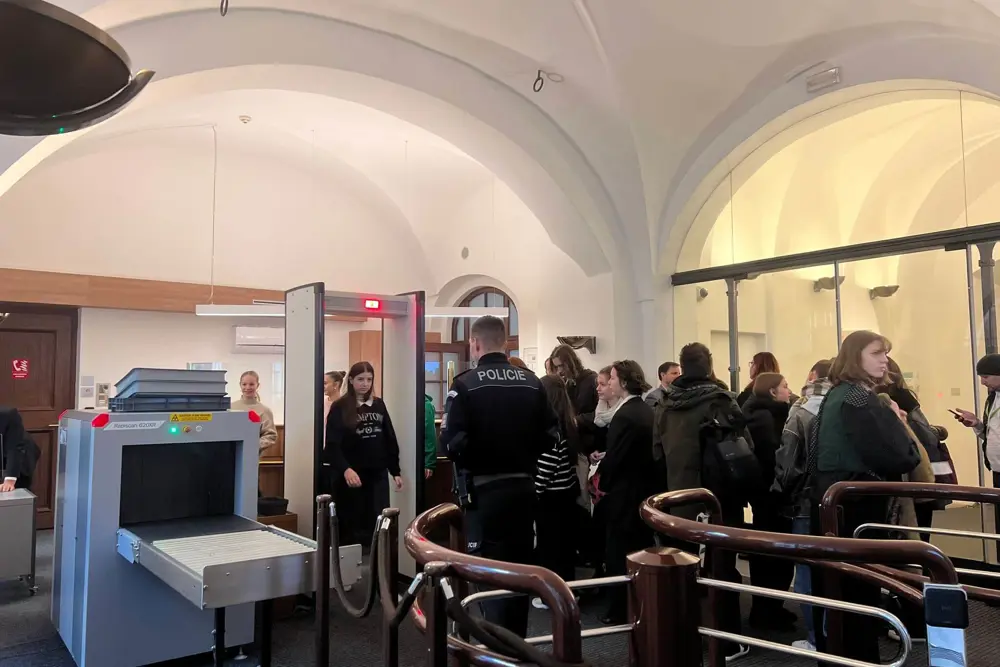 studenti v Poslanecké sněmovně