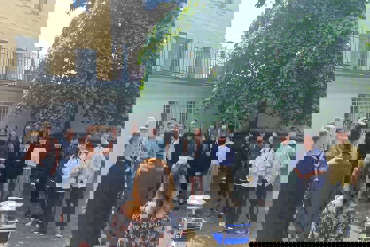 4. ročník při předávání vysvědčení