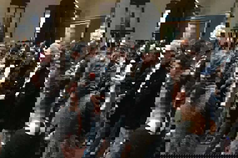 studenti na výstavě Petr Brandl