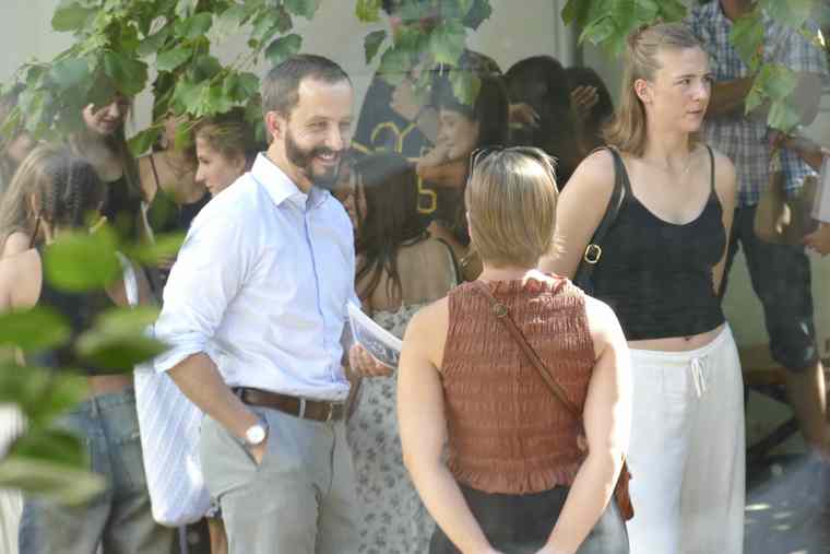 učitelé a studenti