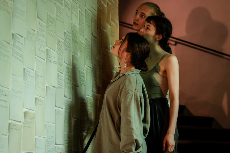 tanečnice v projektu Setiny