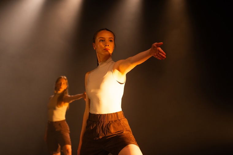 tanečníci na sále