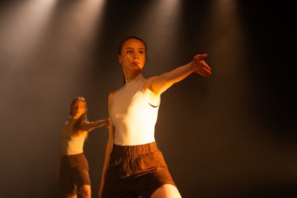 tanečníci na sále