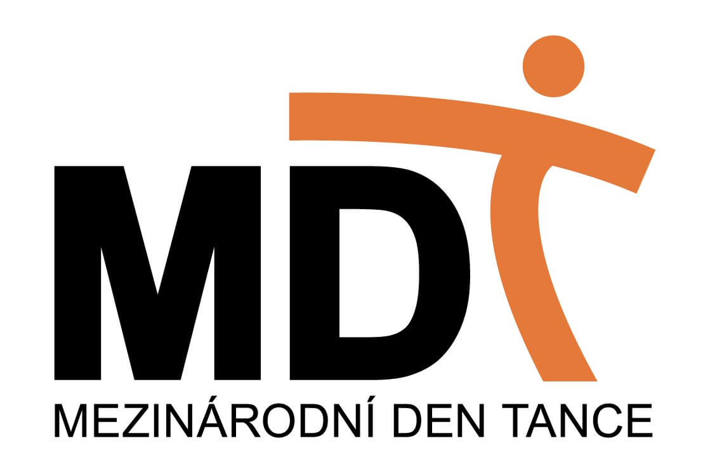 Studenti 5. a 6. ročníku na Mezinárodním dni tance