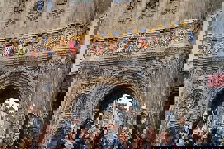 studenti v Canterbury