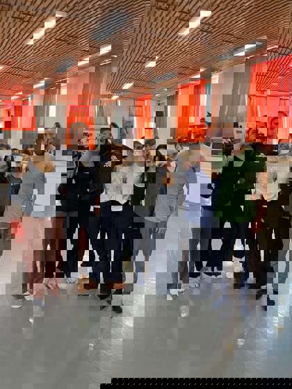 tanečníci na tanečním sále